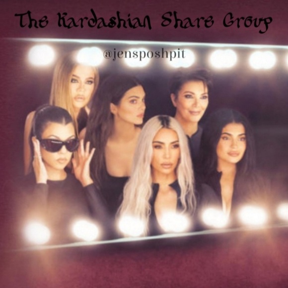 𝟕/𝟏 I'm Featured Today! Yay 😃 - Picture 2 of 2